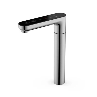 Instant kraan voor warm en koud water